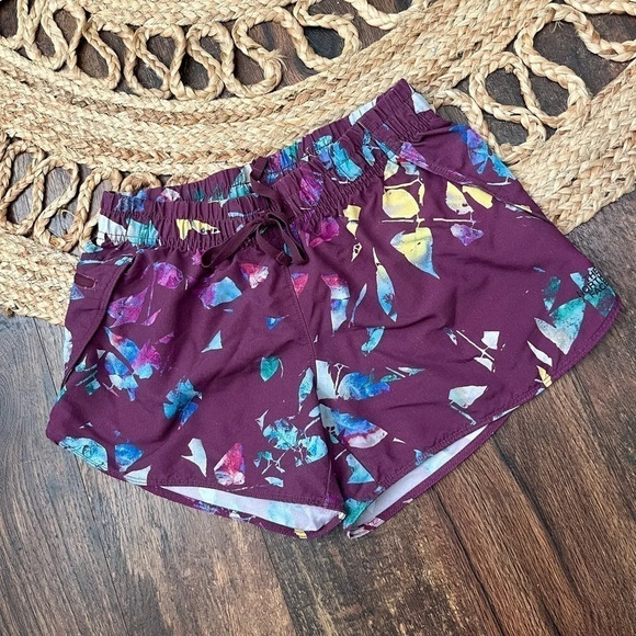 COPY - The North Face Women's Shorts with Pockets Size Small hiking outdoor adv… - Picture 1 of 4